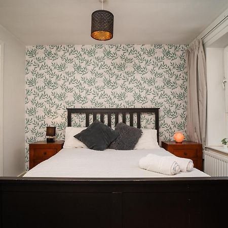 Central Apartment In Belfast City Centre Eksteriør billede